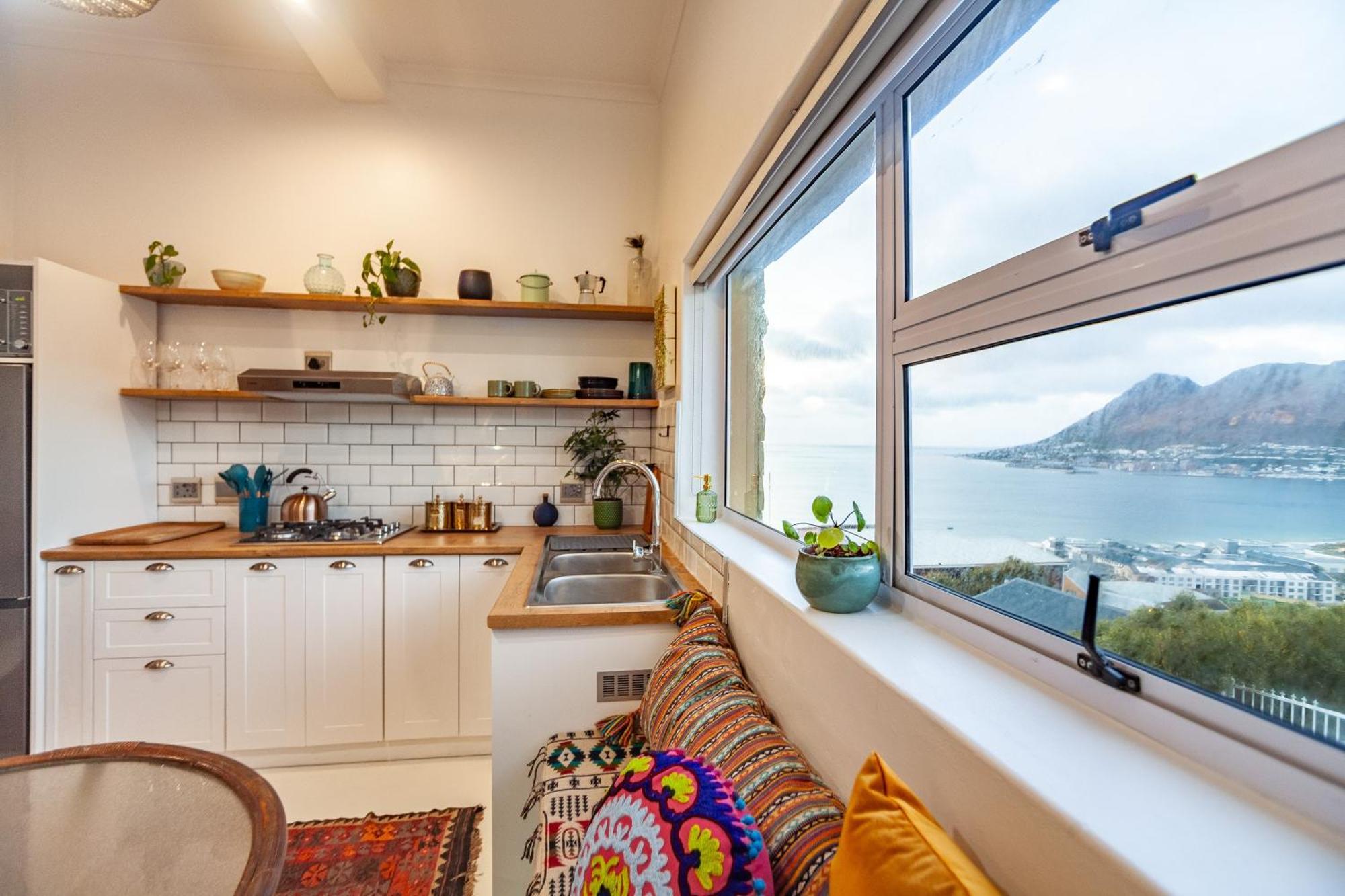 The Cape Aquanaut Luxury Seaview Apartment